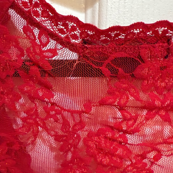 Twisted Tees Red Ruched 3/4 Sleeve Backless Lace Blouse - Picture 7 of 7